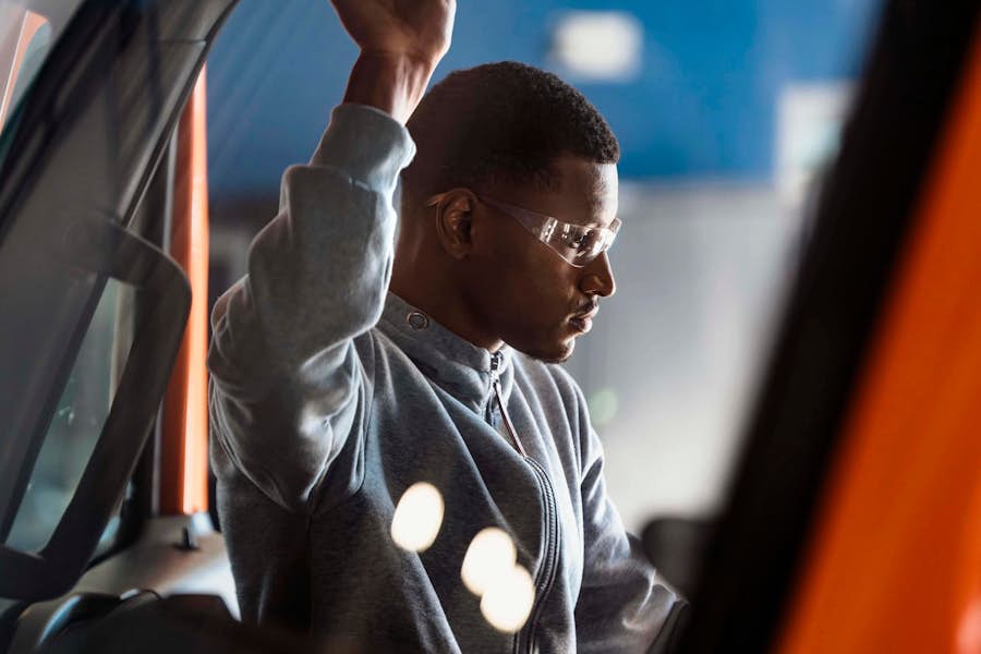 international-male-factory-worker-ATC-build-shop-231205-7242